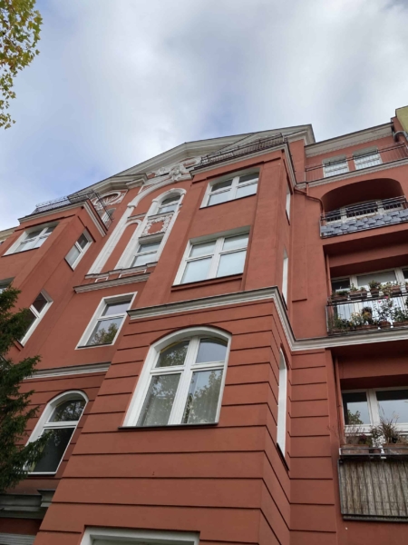 Geräumige 4-Zimmer-Wohnung mit Balkon in Berlin