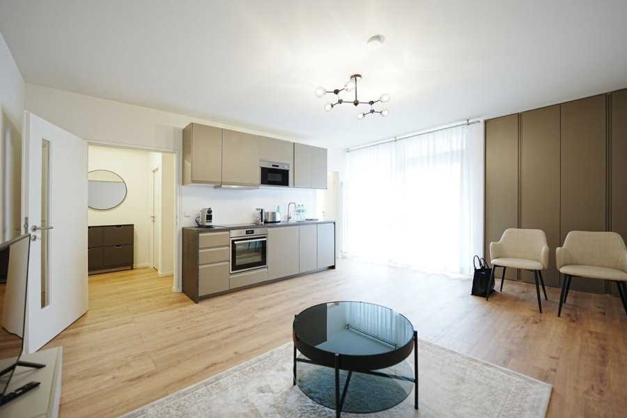 Stilvolle 1,5-Zimmer-Wohnung mit Balkon in Wilmersdorf – erste Vermietung nach Renovierung