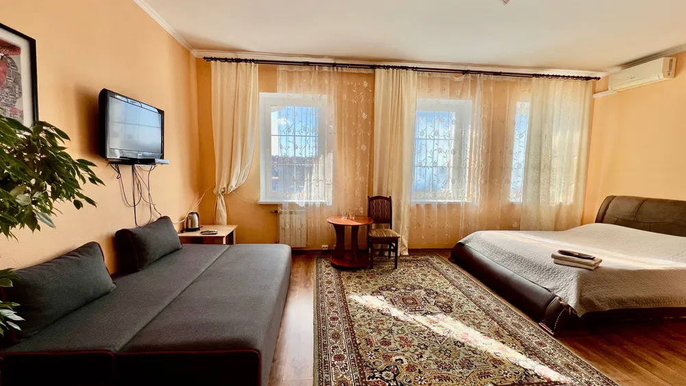 Видовой участок с действующим отелем 617 м² в центре Киева - Image 5