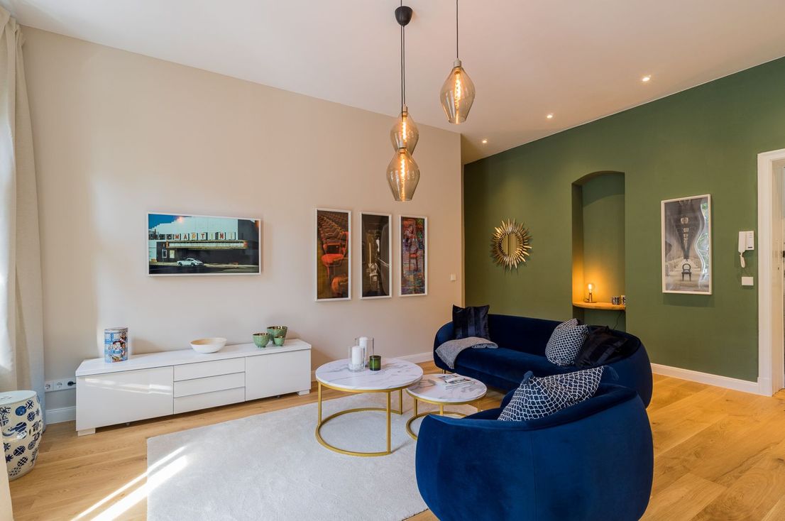 Stylish and fully furnished 2-room apartment with balcony in Lichtenberg - Image 3