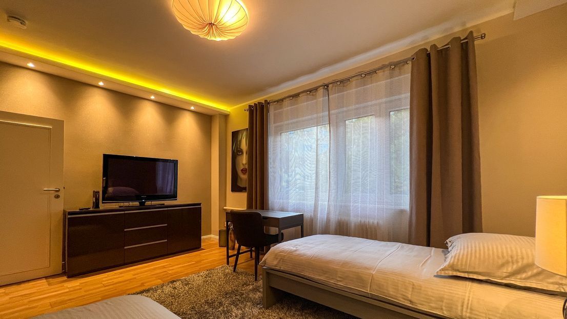 Stylish furnished apartment in Berlin-Charlottenburg - Image 2