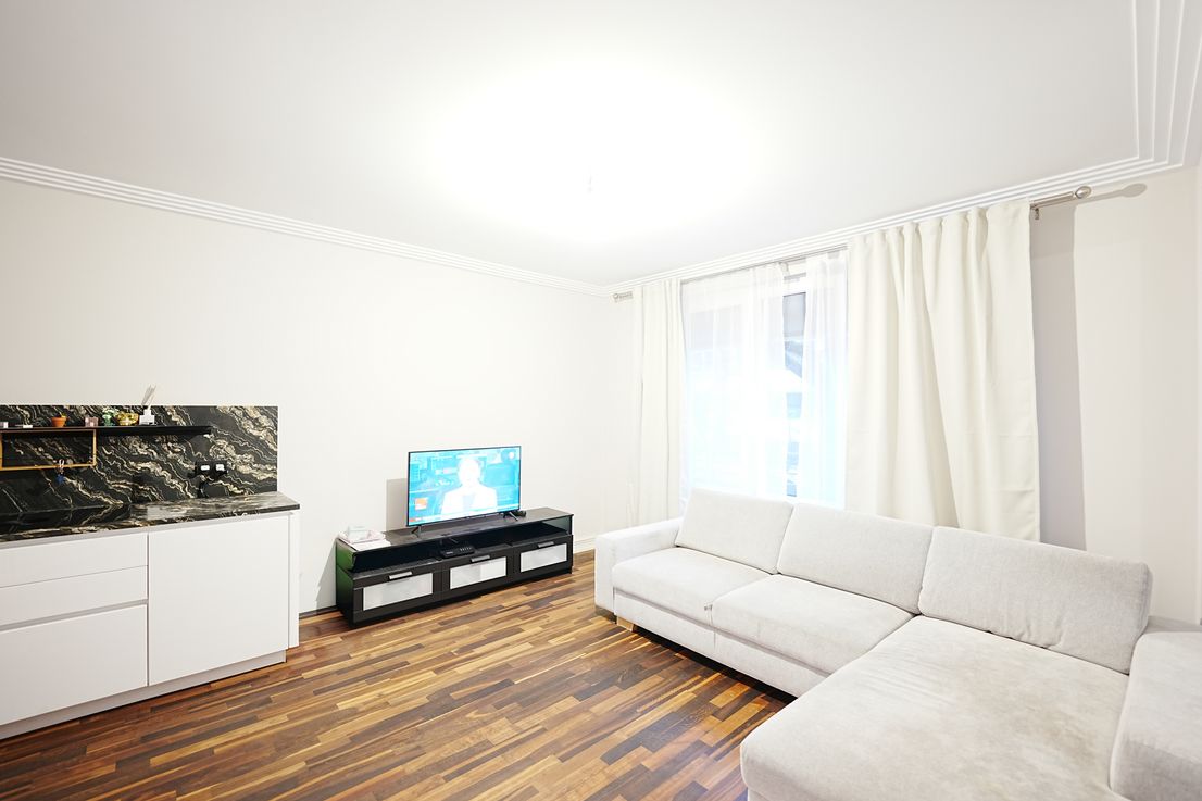 Furnished apartment! Exclusive living near Kurfürstendamm. - Image 2