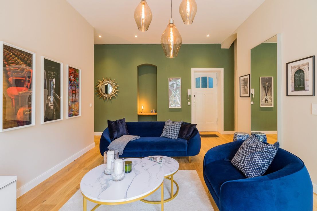 Stylish and fully furnished 2-room apartment with balcony in Lichtenberg - Image 4