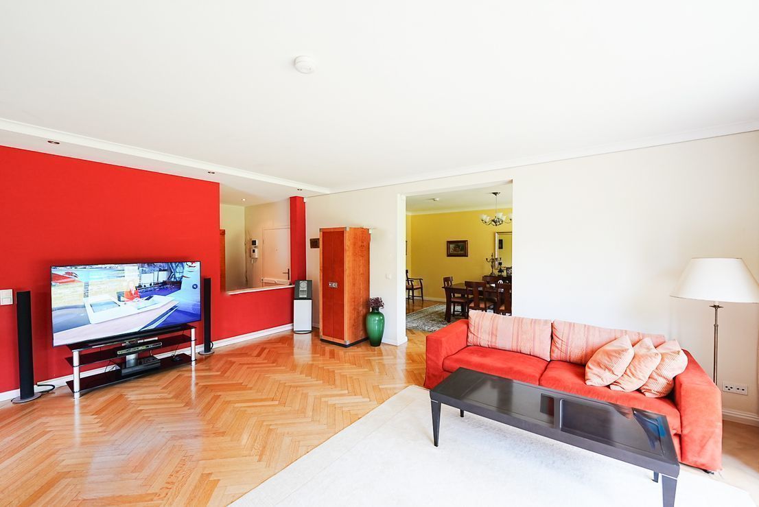 Exclusive apartment with terrace and access to the lake in Berlin-Zehlendorf - Image 3