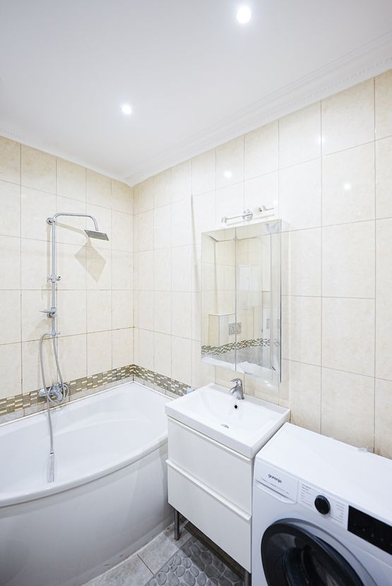 2-room apartment in Spandau - Image 4