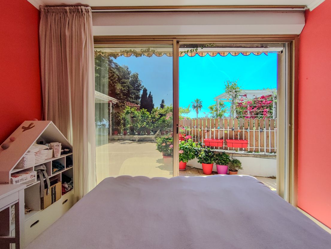 3-room apartment with terrace and pool in Sanremo - Image 4