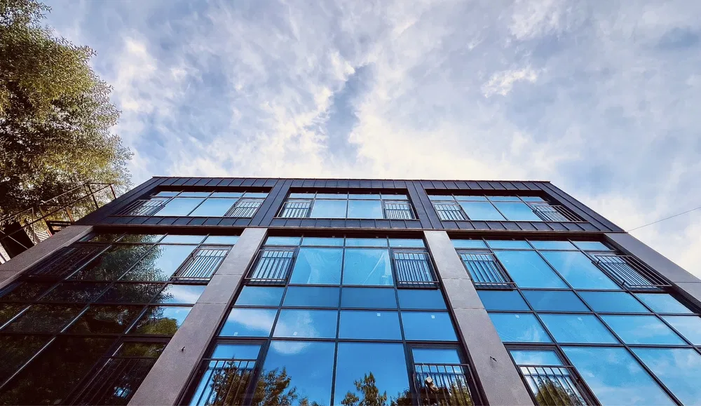 Modernes Bürogebäude im Zentrum von Kiew – 2.100 m²