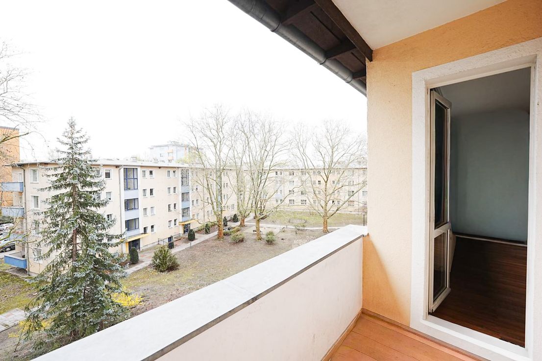 Helle 2-Zimmer-Wohnung mit Balkon in Charlottenburg-Nord - Image 2