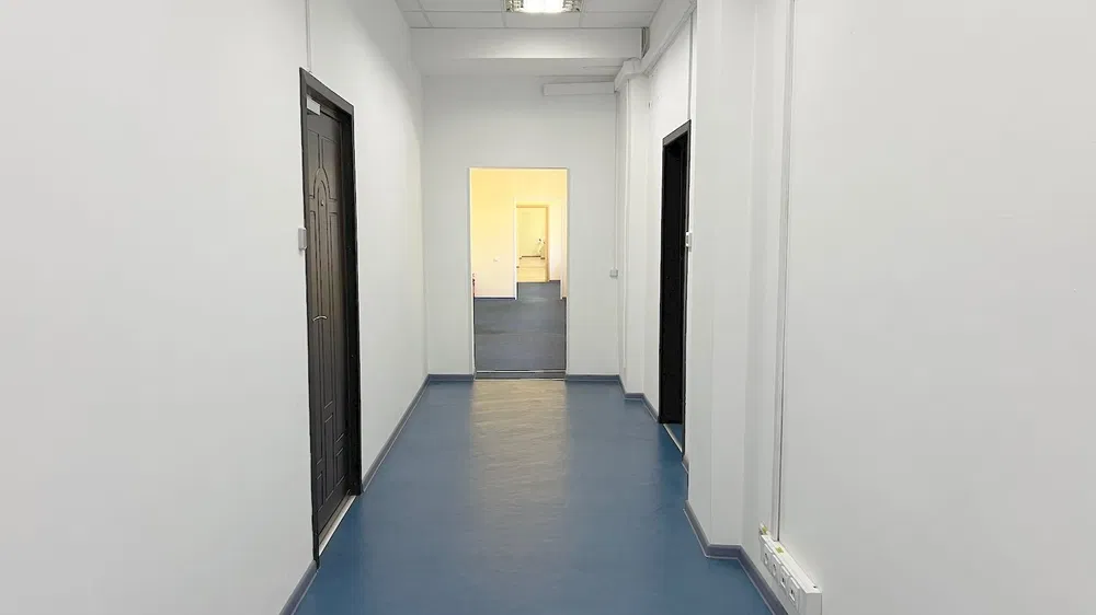 Gebäude 7 352 m² im Zentrum von Kiew - Grundstück 5100 m² - Image 3