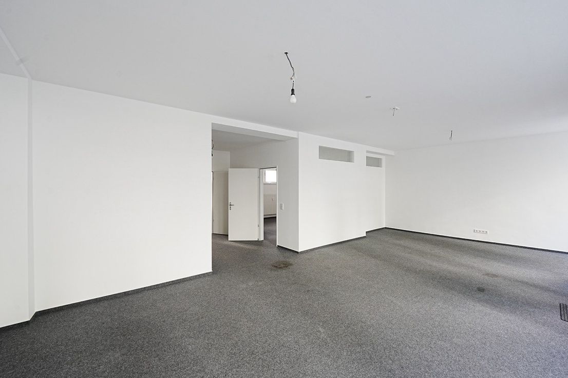 Repräsentative Gewerbeeinheit mit Schaufensterfront - 93 m² in City West - Image 4